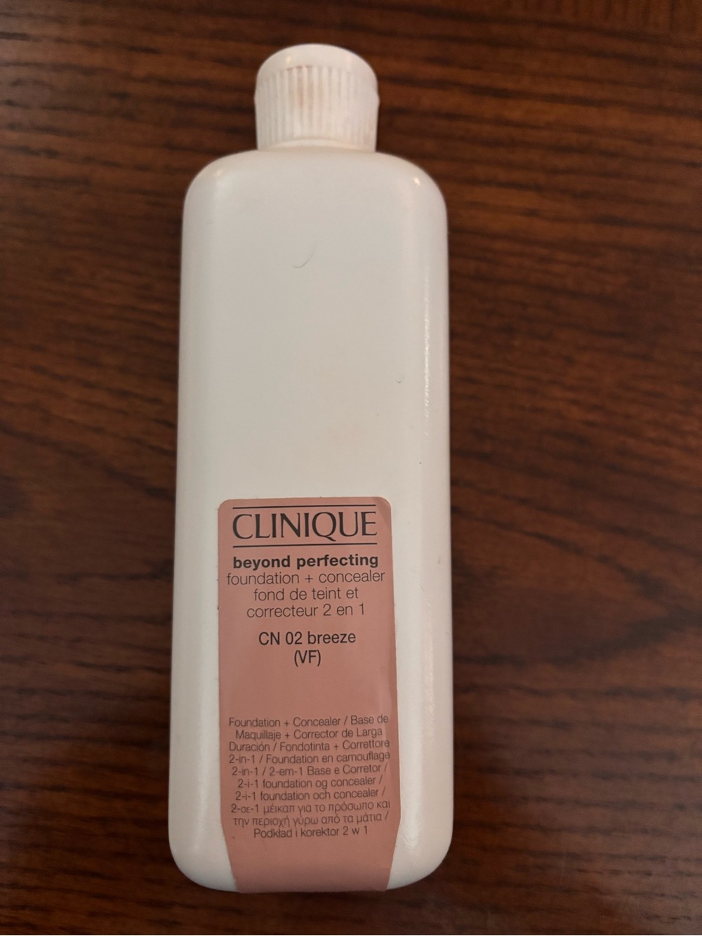 Clinique Beyond Perfecting Foundation + Concealer CN 02 Breeze (VF)